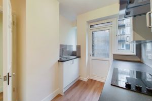 Kitchen- click for photo gallery